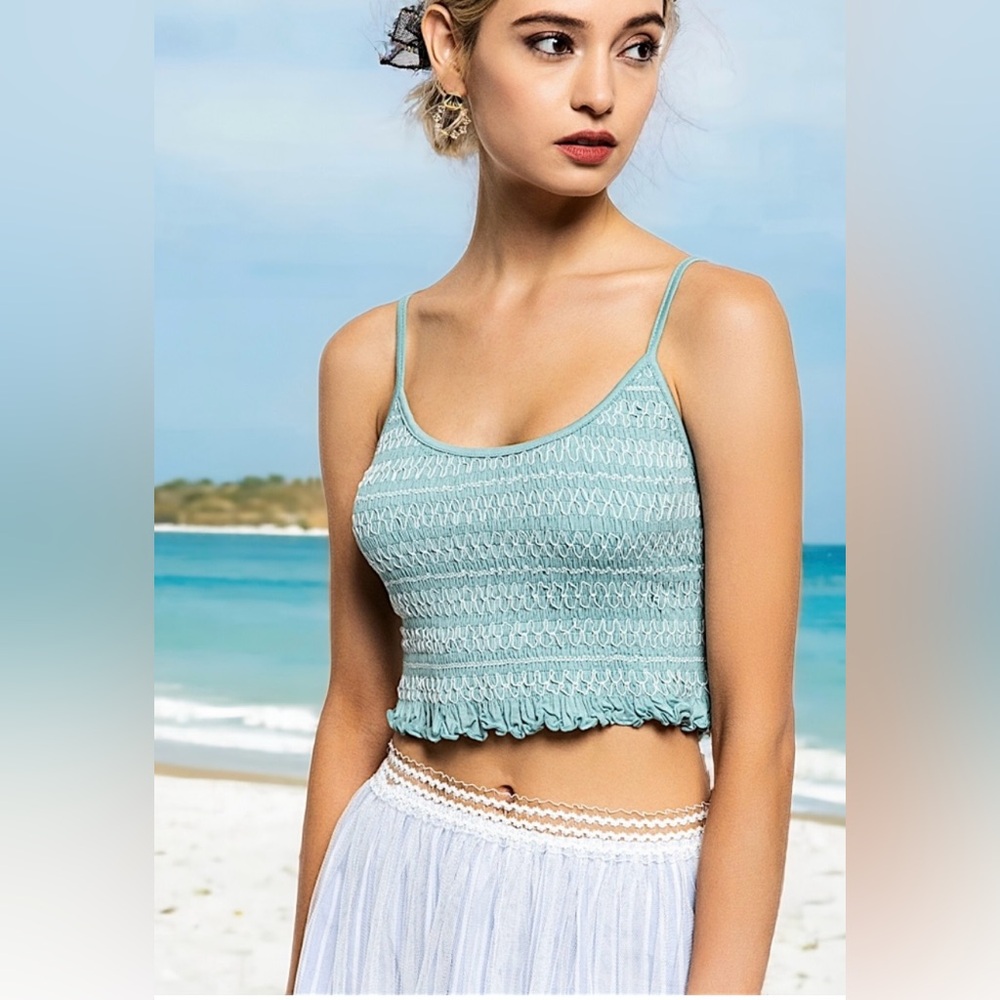 *NEW* POL Smocked Shirred Sleeveless Cropped Spaghetti Strap Tank Top Size Small